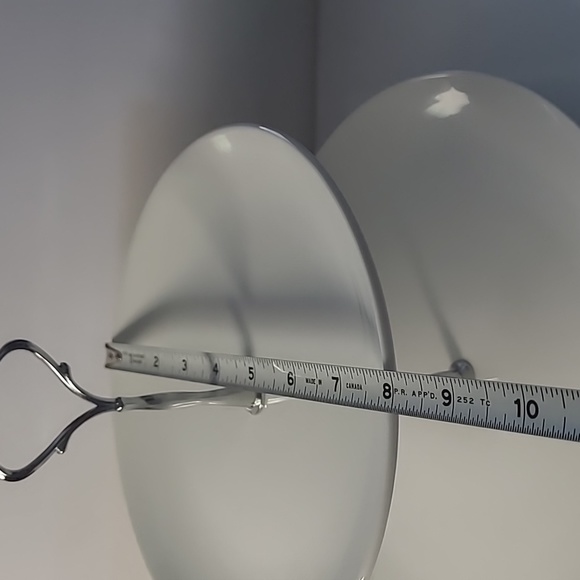 2 tiered cake serving stand tray made in China - Picture 4 of 10